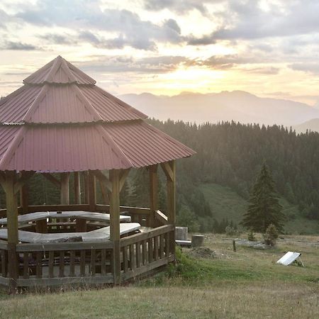 פלאב Samel'S Cottage Hrid'S Lake Prokletije מראה חיצוני תמונה